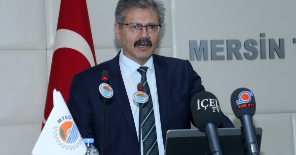 Bahçeşehir Üniversitesi Hukuk Fakültesi İcra ve İflas Hukuku Anabilim Dalı Başkanı Prof. Dr. Adnan Deynekli, 