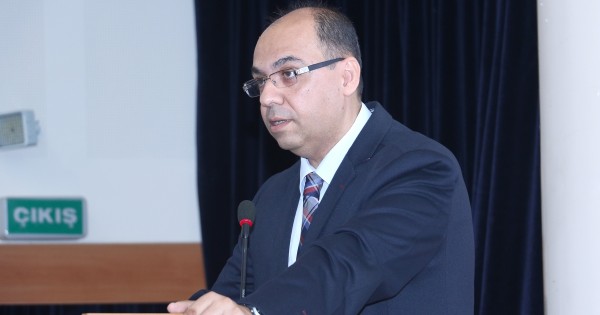 Fen Edebiyat Fakültesi Dekanı Prof. Dr. Murat Gizir
