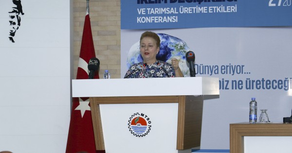 İTÜ Öğretim Üyesi ve Sürdürülebilir Üretim ve Tüketim Derneği Başkanı Prof. Dr. Filiz Karaosmanoğlu 