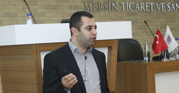 Eticaret Merkezi Direktör Mehmet Erdemi 