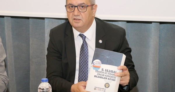 Prof. Dr. Yüksel Özdemir (Toros Üniversitesi Rektörü)