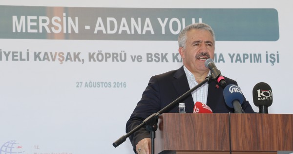 Ulaştırma Denizcilik ve Haberleşme Bakanı Ahmet Arslan 